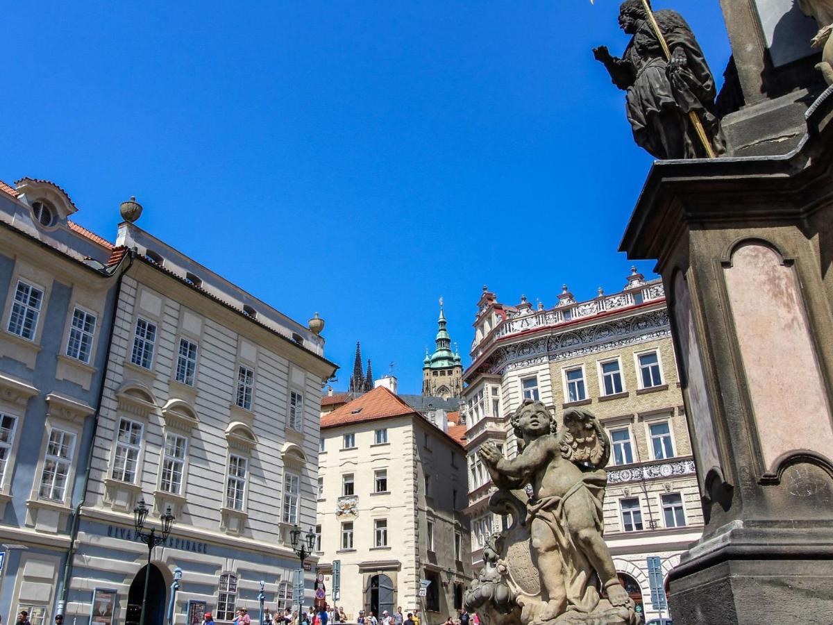 Apartment Nerudova Prag Exterior foto