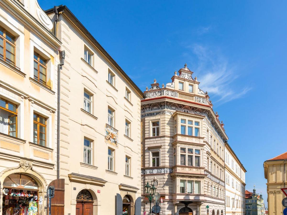 Apartment Nerudova Prag Exterior foto