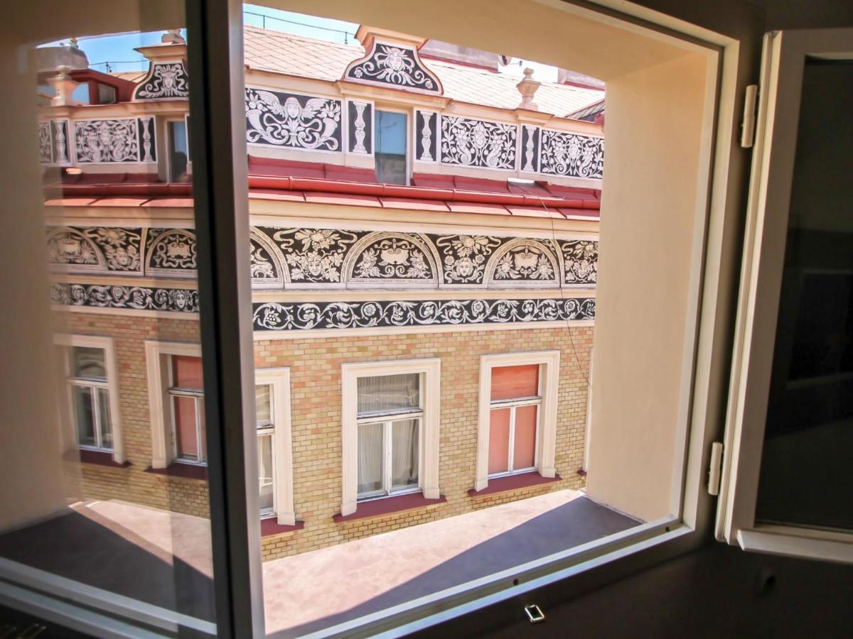 Apartment Nerudova Prag Exterior foto