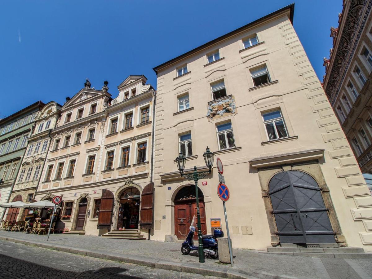 Apartment Nerudova Prag Exterior foto
