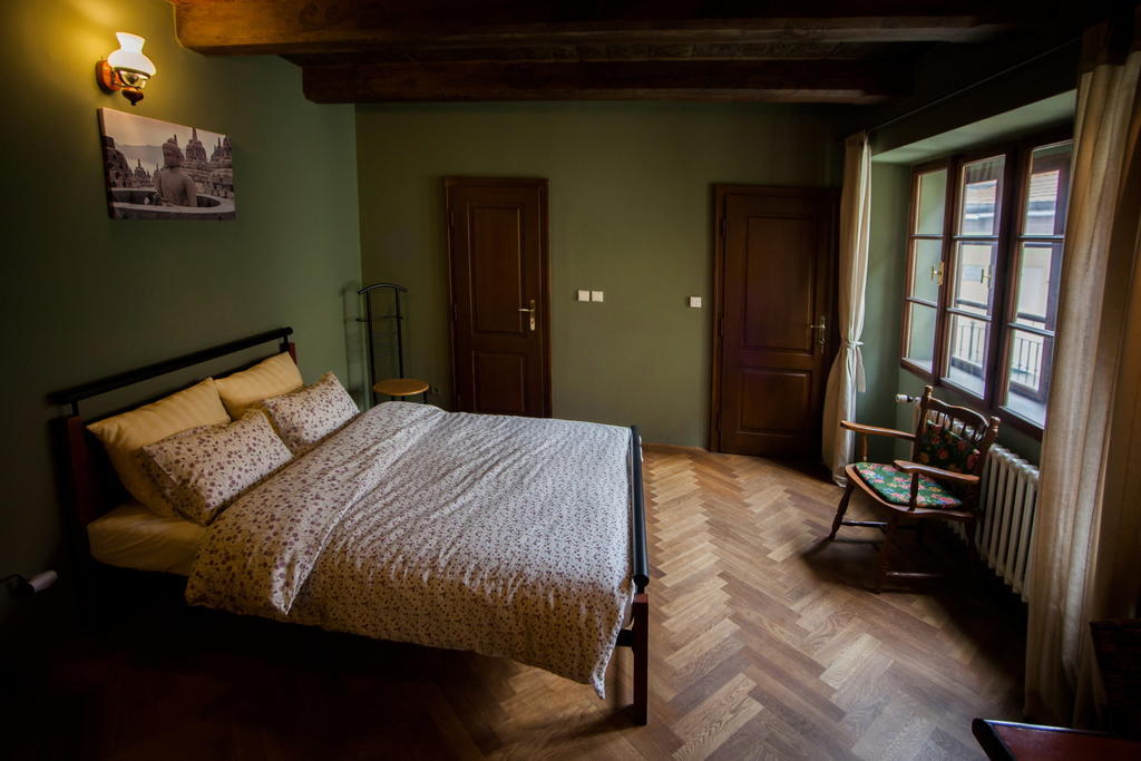Apartment Nerudova Prag Zimmer foto